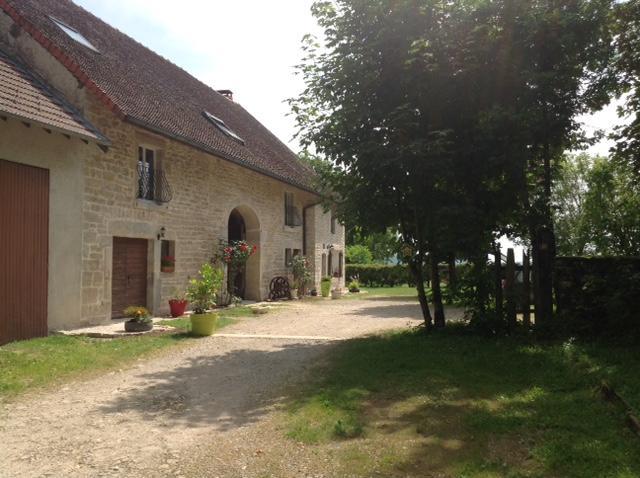 Dompierre-sur-Mont Chez Robert Et Catherine מראה חיצוני תמונה